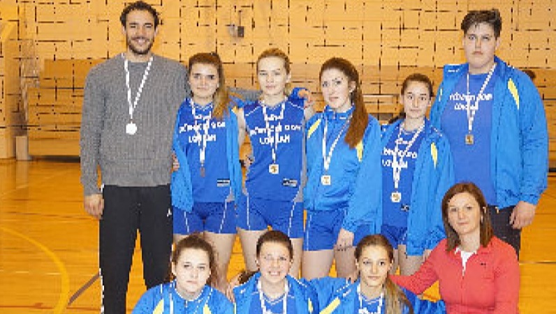 Srebrne odbojkašice