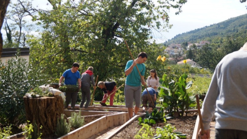 Zajednički uređujemo vrt