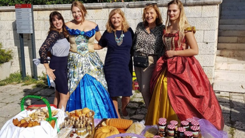 Na Hvaru predstavili projekt „365 dana mirisa i okusa Liburnije“.